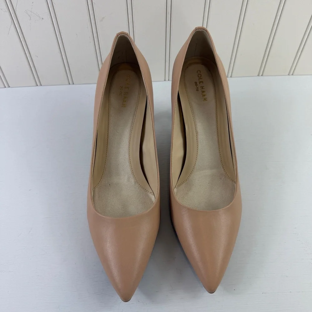 NWT Cole Haan Women’s The Go-to Park‎ Tuscan Sand Leather Pump 2.5” Heel Sz 8.5B